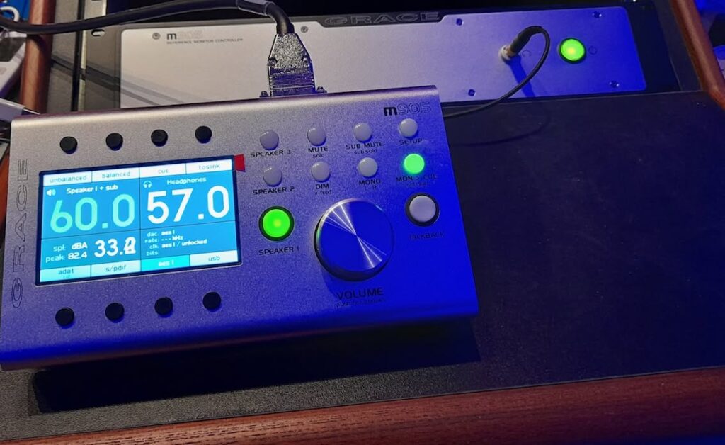 particolare di monitor controller Grace Design